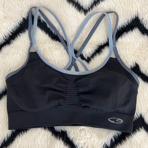 C9 sports bra with x-back. Seamless and stretchy! Size Small.